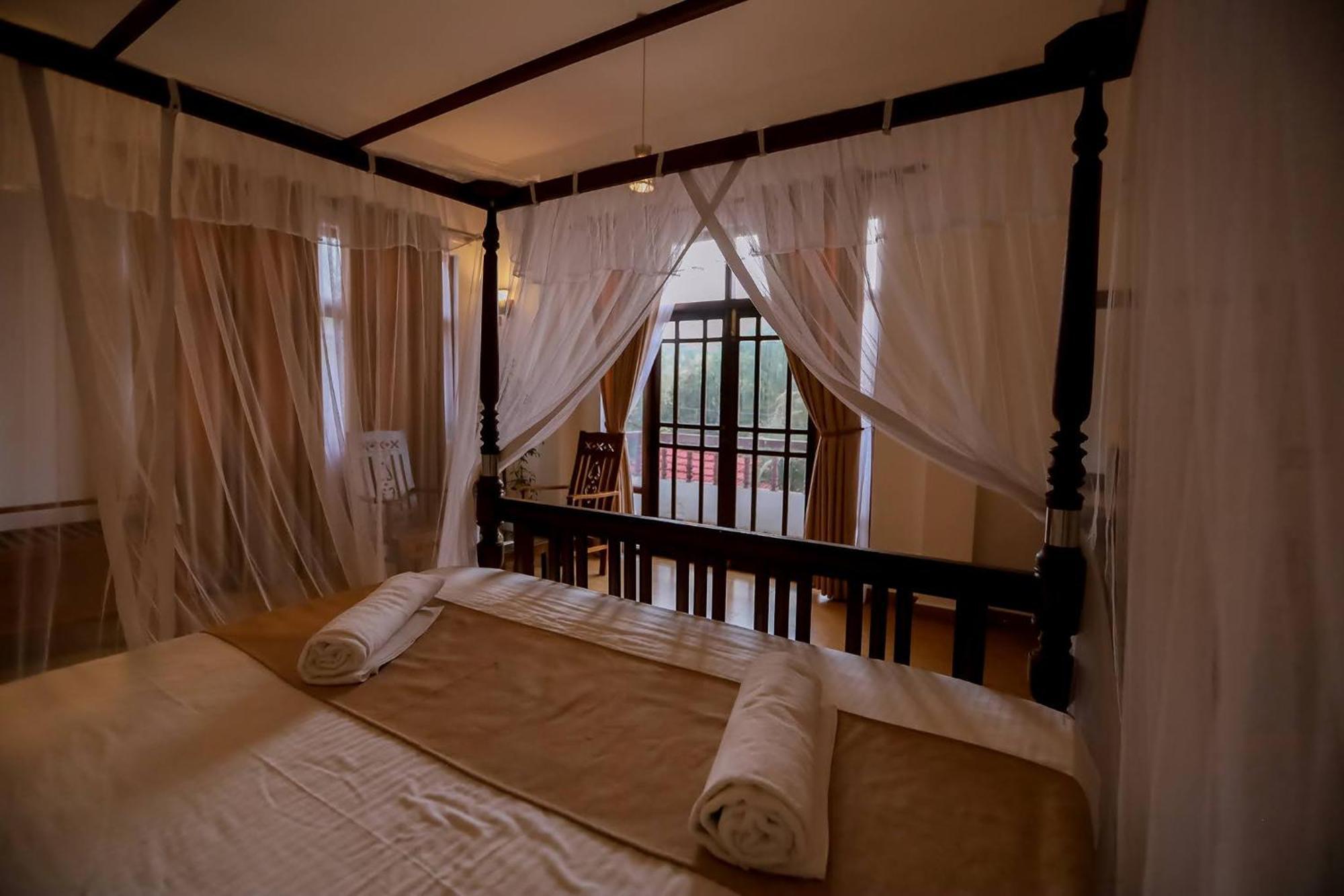 Nibbana Mirissa Hotel Extérieur photo